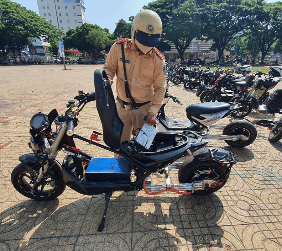 Độ xe điện có bị phạt không? Cập nhật quy định 2025