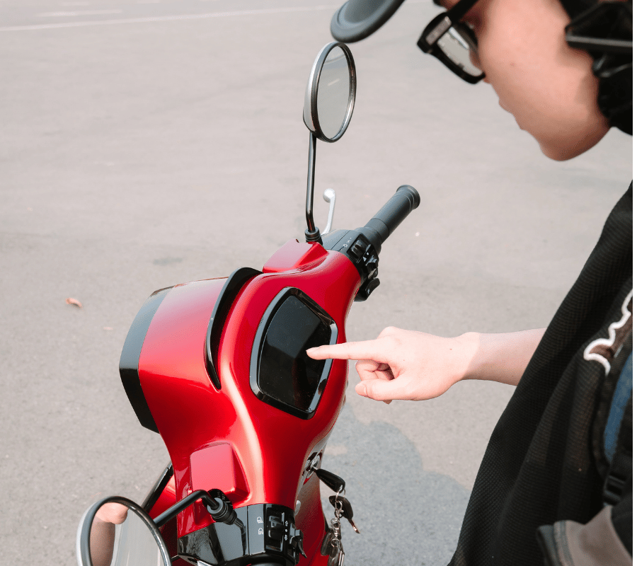 Quy định về lắp gương xe máy điện